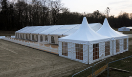 35 m langes Zelt mit Pagoden 3